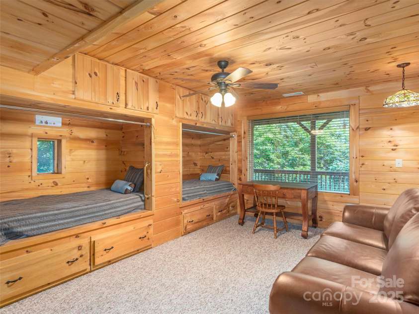 47 Tammy Drive, Maggie Valley, NC 28751.  MLS# CAR4267219, YatesRealty ID 18458. 