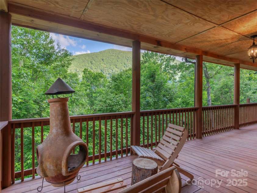 47 Tammy Drive, Maggie Valley, NC 28751.  MLS# CAR4267219, YatesRealty ID 18458. 