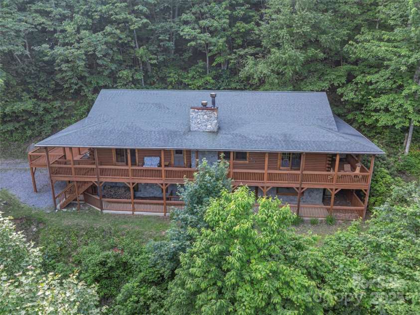 47 Tammy Drive, Maggie Valley, NC 28751.  MLS# CAR4267219, YatesRealty ID 18458. 