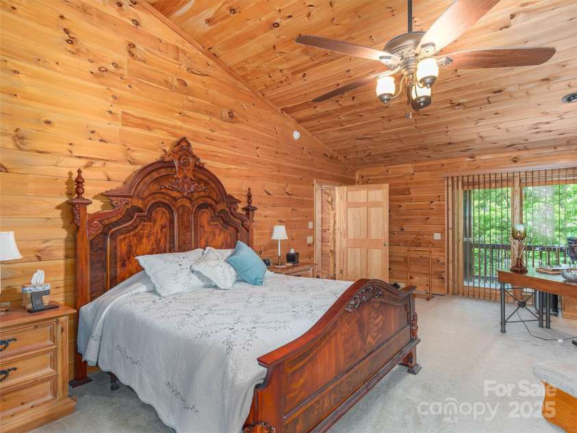 47 Tammy Drive, Maggie Valley, NC 28751.  MLS# CAR4267219, YatesRealty ID 18458. Primary Bedroom
