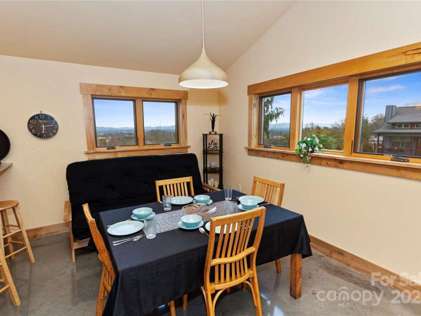 51 Climbing Aster Way, Asheville, NC 28806.  MLS# CAR4218419, YatesRealty ID 18459. 