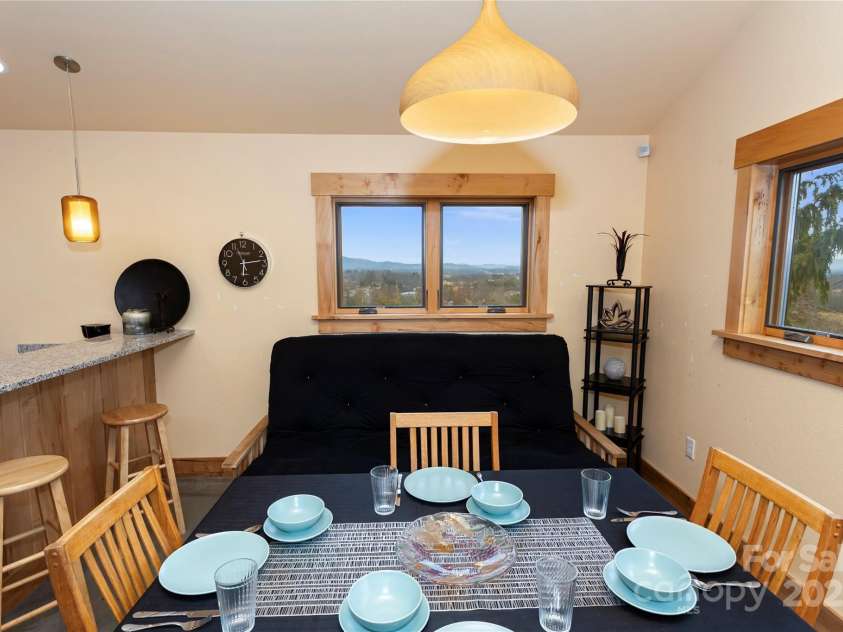 51 Climbing Aster Way, Asheville, NC 28806.  MLS# CAR4218419, YatesRealty ID 18459. 