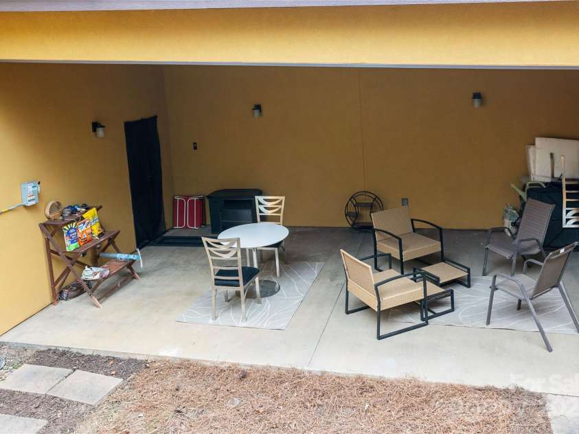 51 Climbing Aster Way, Asheville, NC 28806.  MLS# CAR4218419, YatesRealty ID 18459. 