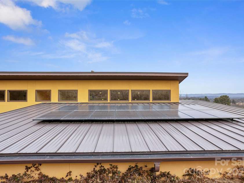 51 Climbing Aster Way, Asheville, NC 28806.  MLS# CAR4218419, YatesRealty ID 18459. 