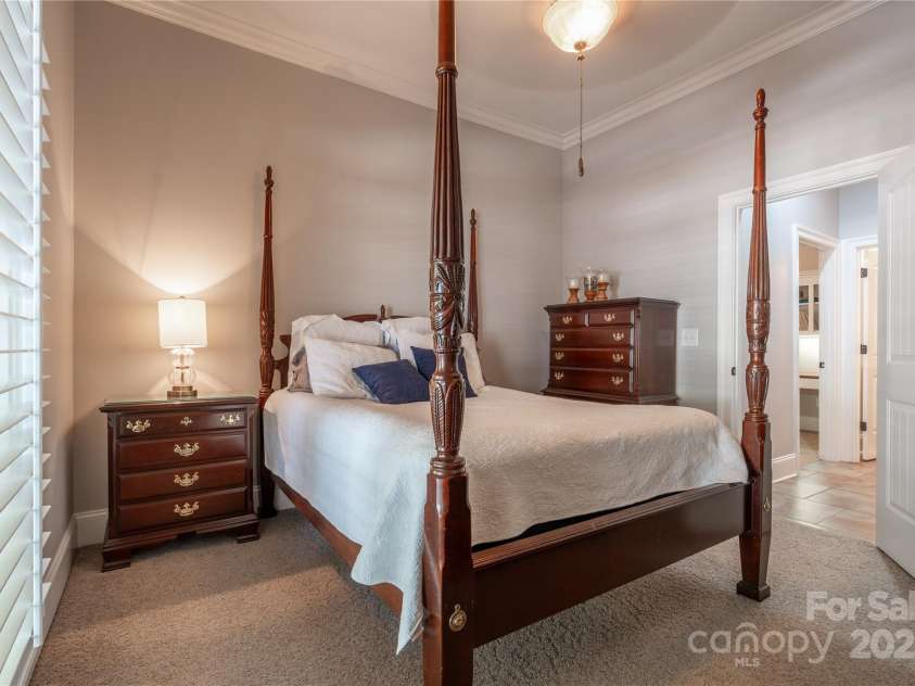 1427 Merrimont Avenue, Kings Mountain, NC 28086.  MLS# CAR4312832, YatesRealty ID 1846. Flex Space in Basement