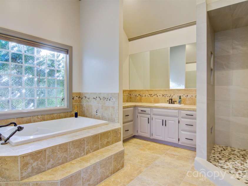 2425 Birdie Lane, Conover, NC 28613.  MLS# CAR4204810, YatesRealty ID 1846. 