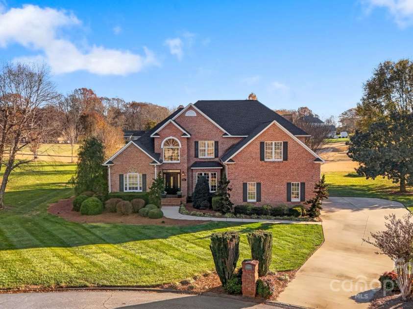 2425 Birdie Lane, Conover, NC 28613.  MLS# CAR4204810, YatesRealty ID 1846. Level lot