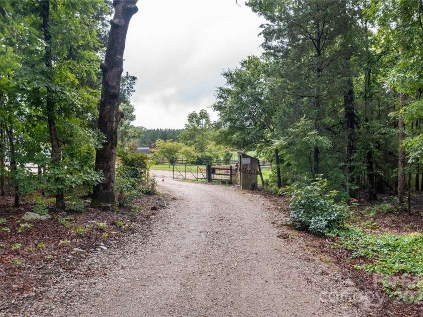 2310 Gill Jordan Road, Chester, SC 29706.  MLS# CAR4263334, YatesRealty ID 18460. 