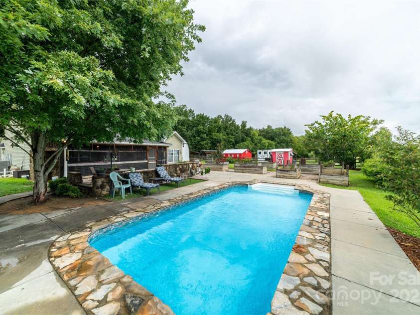 2310 Gill Jordan Road, Chester, SC 29706.  MLS# CAR4263334, YatesRealty ID 18460. 