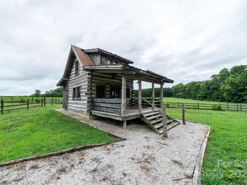 2310 Gill Jordan Road, Chester, SC 29706.  MLS# CAR4263334, YatesRealty ID 18460. 