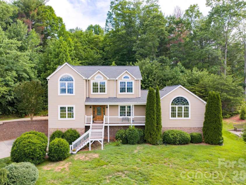 65 Lawson Ridge Road, Leicester, NC 28748.  MLS# CAR4352526, YatesRealty ID 18460. 