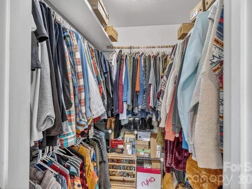 65 Lawson Ridge Road, Leicester, NC 28748.  MLS# CAR4352526, YatesRealty ID 18460. Walk-in closet system