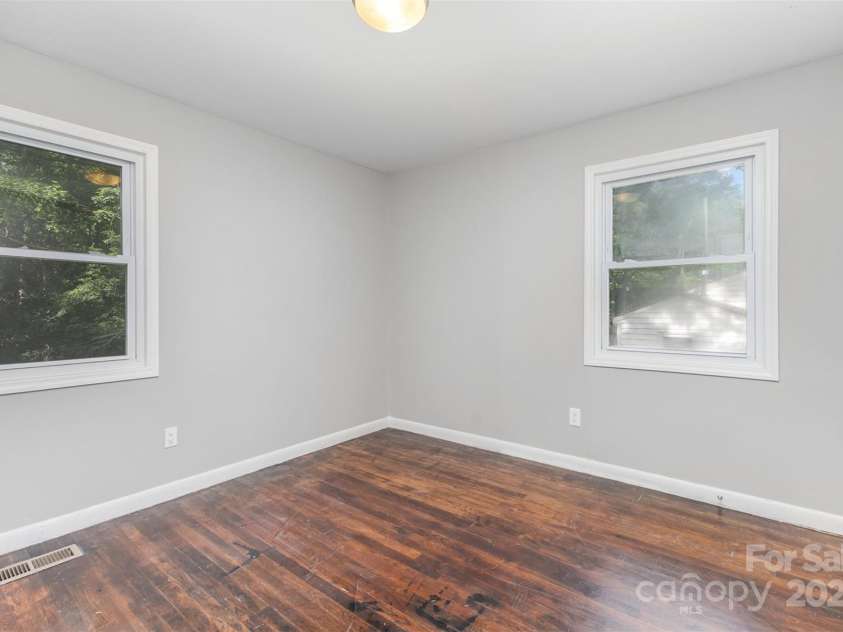 2603 Mary Avenue, Gastonia, NC 28052.  MLS# CAR4252955, YatesRealty ID 18461. 