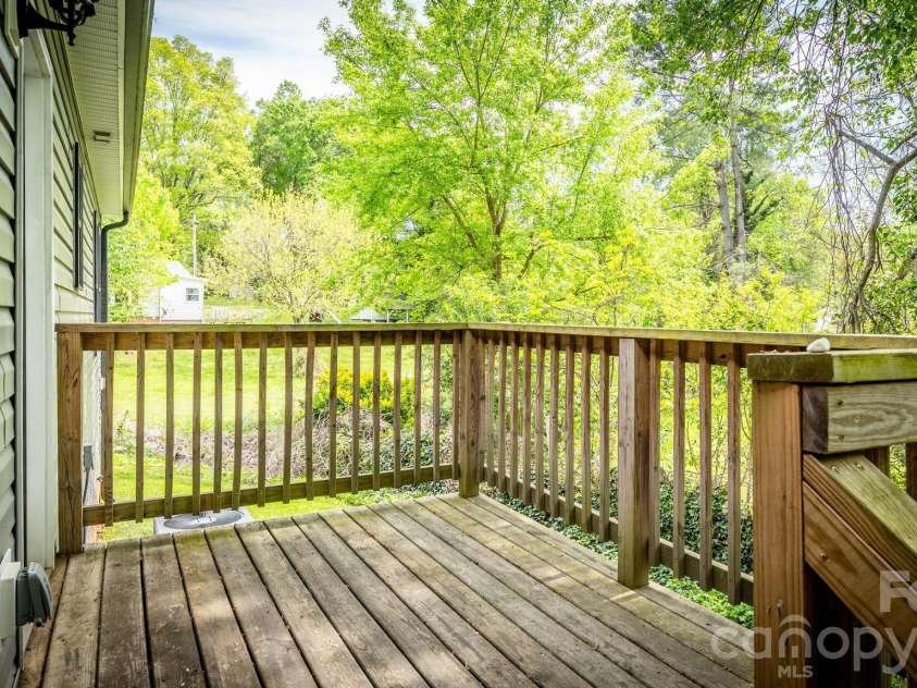 614 Front Street, Statesville, NC 28677.  MLS# CAR4369804, YatesRealty ID 18461. Back Deck