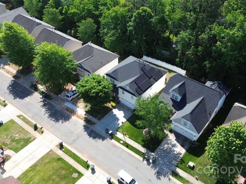 5106 Stone Park Drive, Charlotte, NC 28269.  MLS# CAR4249403, YatesRealty ID 18463. 