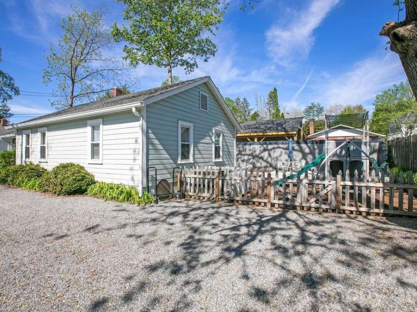 46 Oaklawn Avenue, Brevard, NC 28712.  MLS# CAR4367807, YatesRealty ID 18464. Parking Area