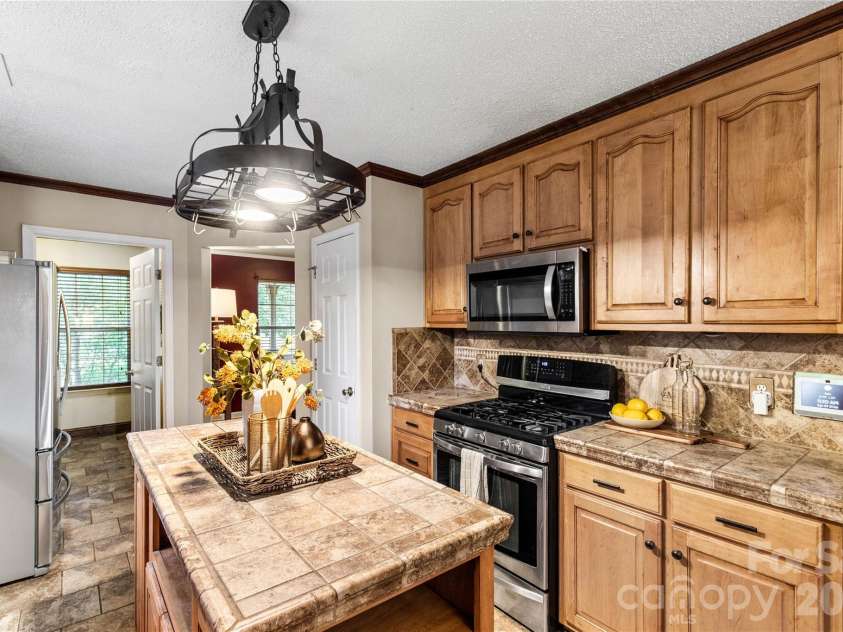 710 Dixie School Road, Lancaster, SC 29720.  MLS# CAR4375890, YatesRealty ID 18465. 