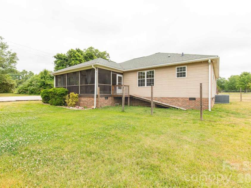 710 Dixie School Road, Lancaster, SC 29720.  MLS# CAR4375890, YatesRealty ID 18465. 
