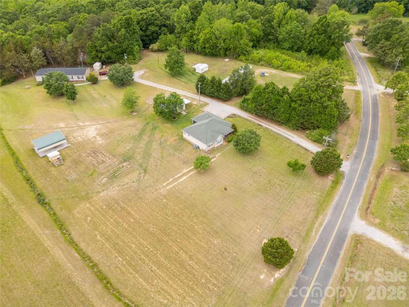 710 Dixie School Road, Lancaster, SC 29720.  MLS# CAR4375890, YatesRealty ID 18465. 