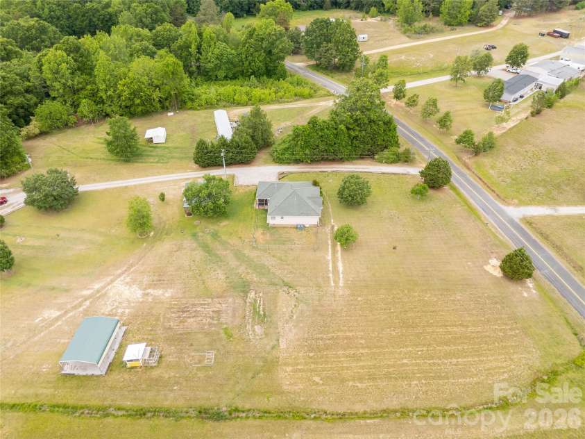 710 Dixie School Road, Lancaster, SC 29720.  MLS# CAR4375890, YatesRealty ID 18465. 