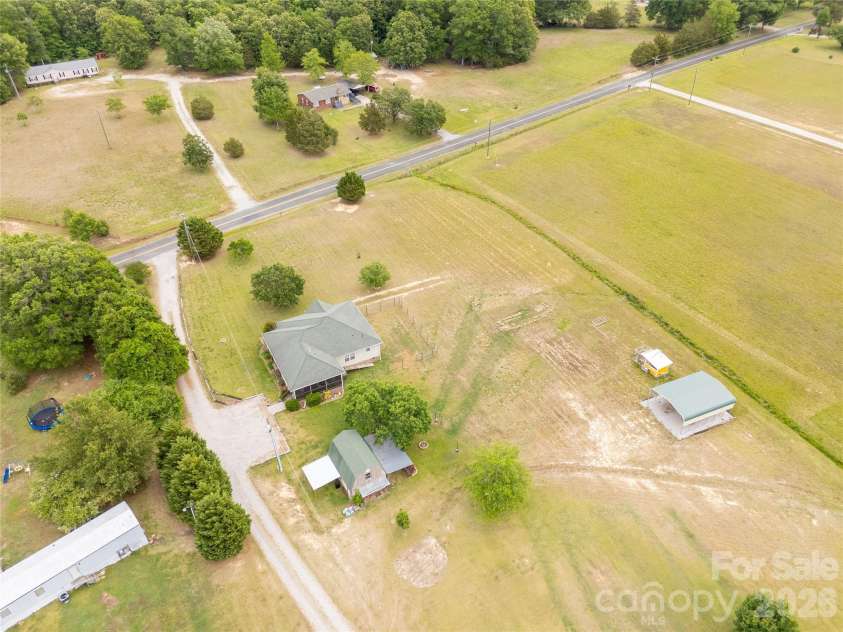 710 Dixie School Road, Lancaster, SC 29720.  MLS# CAR4375890, YatesRealty ID 18465. 