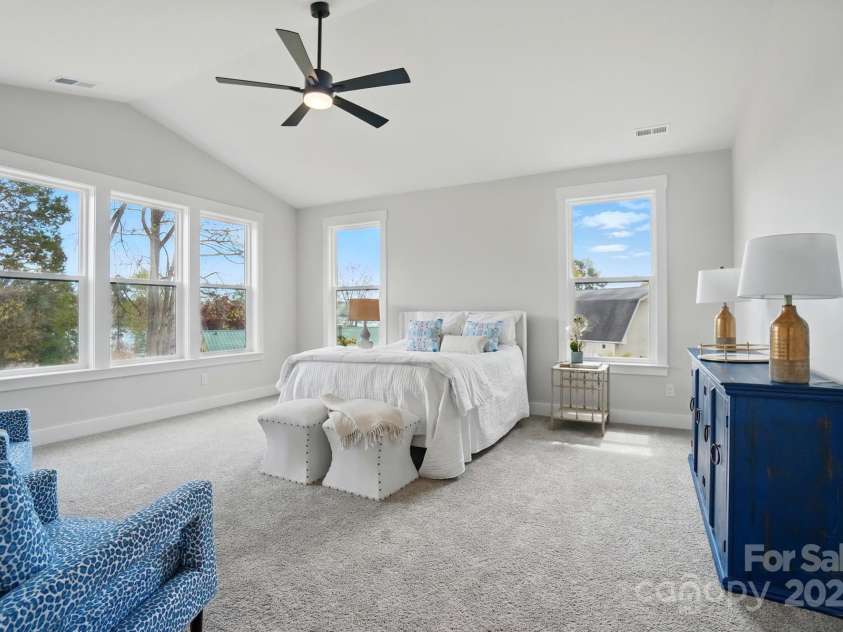 9615 Riviera Drive, Sherrills Ford, NC 28673.  MLS# CAR4230945, YatesRealty ID 18465. 