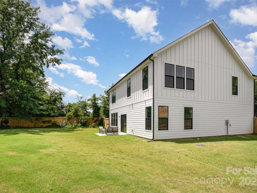 9615 Riviera Drive, Sherrills Ford, NC 28673.  MLS# CAR4230945, YatesRealty ID 18465. 