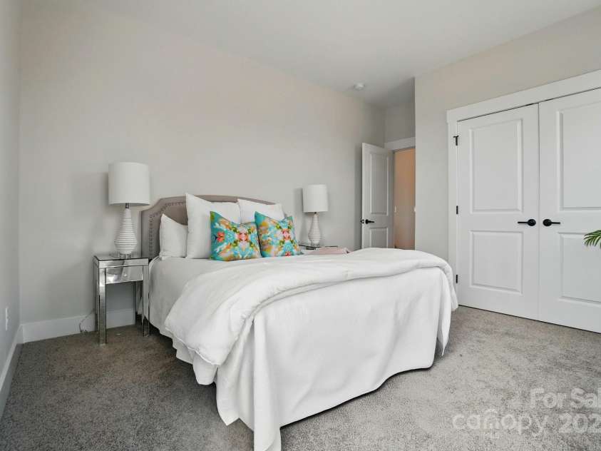 9615 Riviera Drive, Sherrills Ford, NC 28673.  MLS# CAR4230945, YatesRealty ID 18465. 