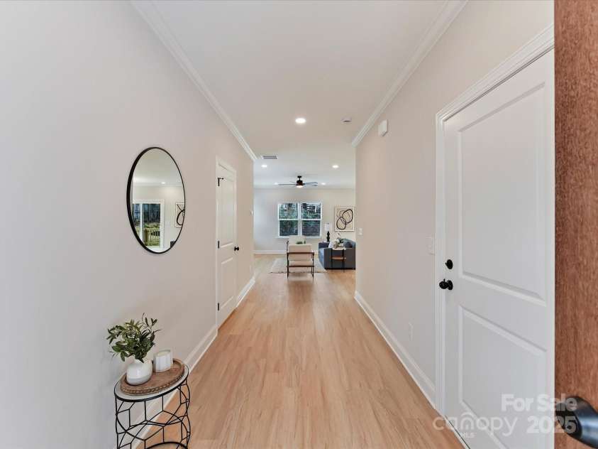 2615 Brentwood Place, Charlotte, NC 28208.  MLS# CAR4230468, YatesRealty ID 18466. 