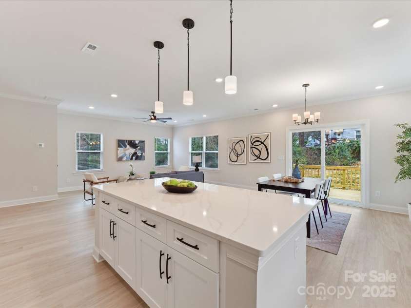 2615 Brentwood Place, Charlotte, NC 28208.  MLS# CAR4230468, YatesRealty ID 18466. 