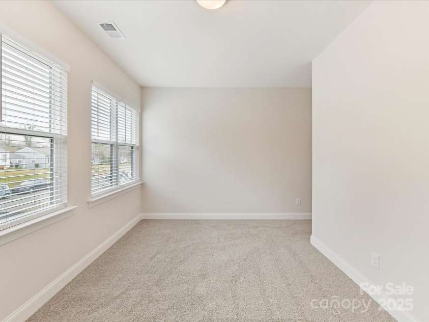 2615 Brentwood Place, Charlotte, NC 28208.  MLS# CAR4230468, YatesRealty ID 18466. 
