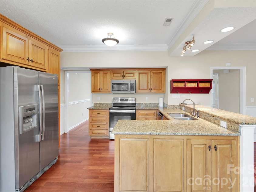 15208 Bexley Place, Mint Hill, NC 28227.  MLS# CAR4377631, YatesRealty ID 18467. 