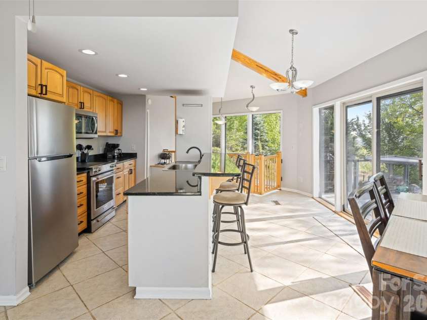 146 Cherokee Lane, Purlear, NC 28665.  MLS# CAR4374878, YatesRealty ID 18468. 