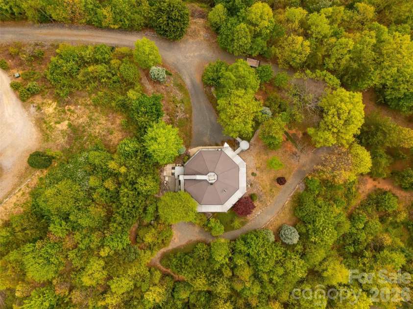 146 Cherokee Lane, Purlear, NC 28665.  MLS# CAR4374878, YatesRealty ID 18468. 