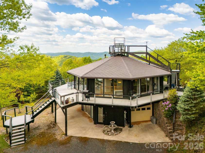 146 Cherokee Lane, Purlear, NC 28665.  MLS# CAR4374878, YatesRealty ID 18468. 