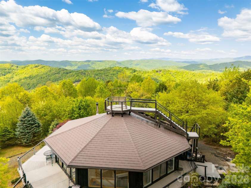 146 Cherokee Lane, Purlear, NC 28665.  MLS# CAR4374878, YatesRealty ID 18468. 