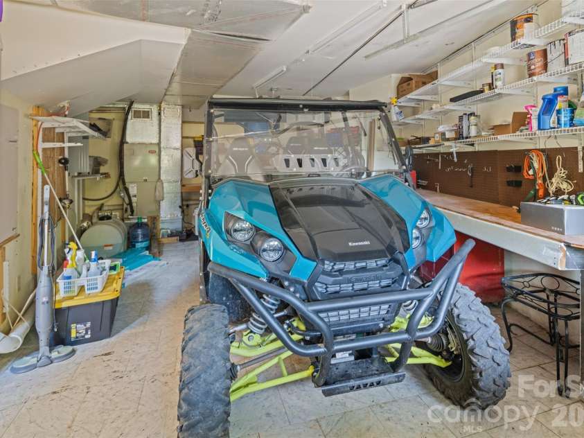 146 Cherokee Lane, Purlear, NC 28665.  MLS# CAR4374878, YatesRealty ID 18468. Garage