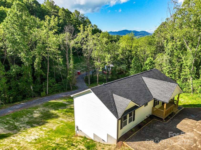 16 Meadows Town Road, Leicester, NC 28748.  MLS# CAR4228043, YatesRealty ID 18468. 