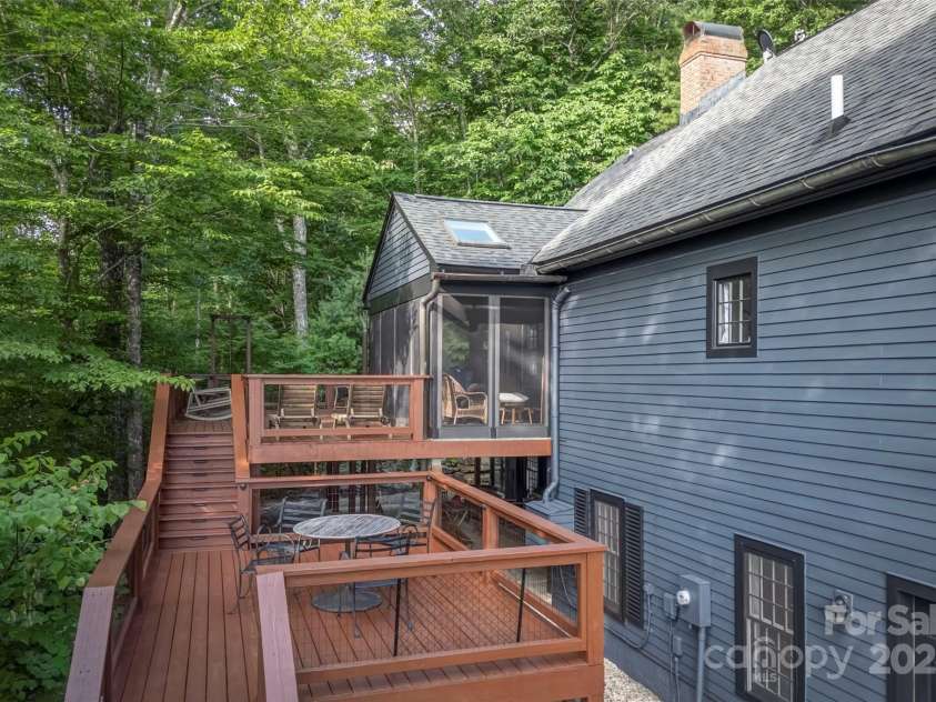 193 Dvdisdi Court, Brevard, NC 28712.  MLS# CAR4243371, YatesRealty ID 18469. 