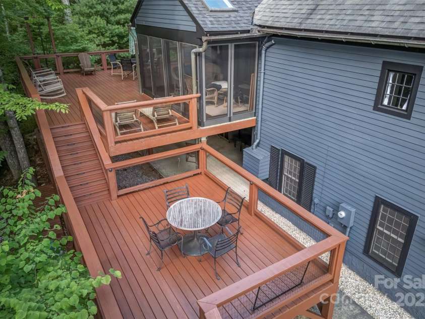 193 Dvdisdi Court, Brevard, NC 28712.  MLS# CAR4243371, YatesRealty ID 18469. 