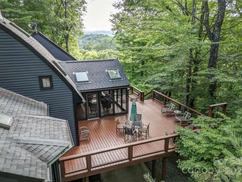 193 Dvdisdi Court, Brevard, NC 28712.  MLS# CAR4243371, YatesRealty ID 18469. 