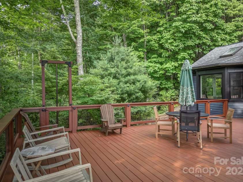 193 Dvdisdi Court, Brevard, NC 28712.  MLS# CAR4243371, YatesRealty ID 18469. 