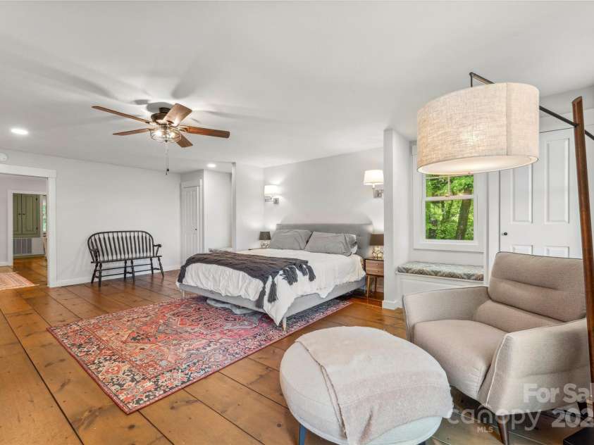 193 Dvdisdi Court, Brevard, NC 28712.  MLS# CAR4243371, YatesRealty ID 18469. 