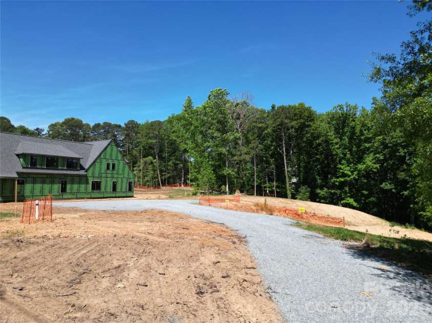 7219 Alexander Road, Charlotte, NC 28270.  MLS# CAR4398329, YatesRealty ID 1847. 