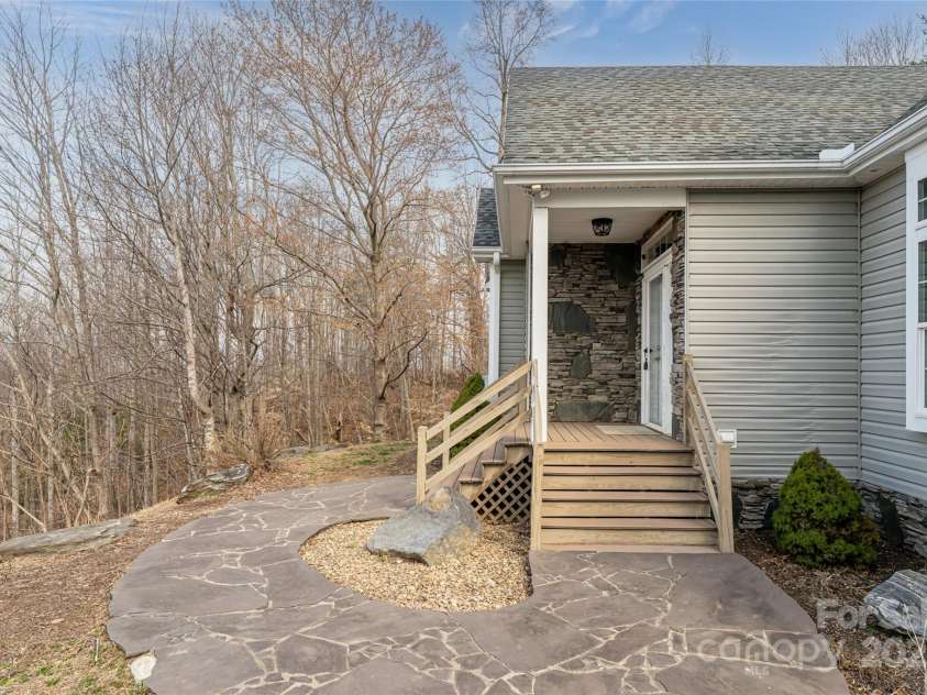 837 California Avenue, Marion, NC 28752.  MLS# CAR4260788, YatesRealty ID 1847. This property boasts privacy yet convenience to so much.