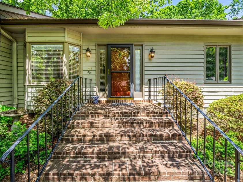 26 Hunting Country Trails Trail, Tryon, NC 28782.  MLS# CAR4257031, YatesRealty ID 18470. 