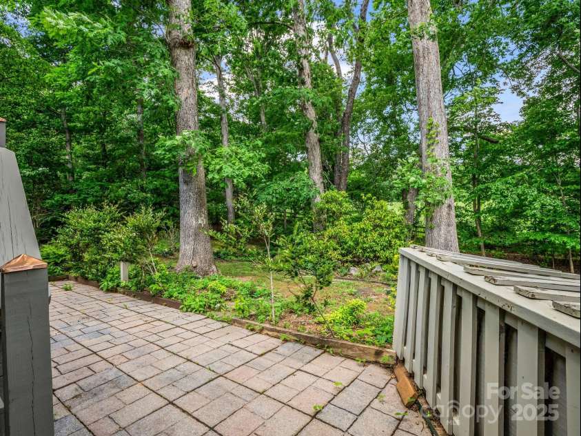 26 Hunting Country Trails Trail, Tryon, NC 28782.  MLS# CAR4257031, YatesRealty ID 18470. 