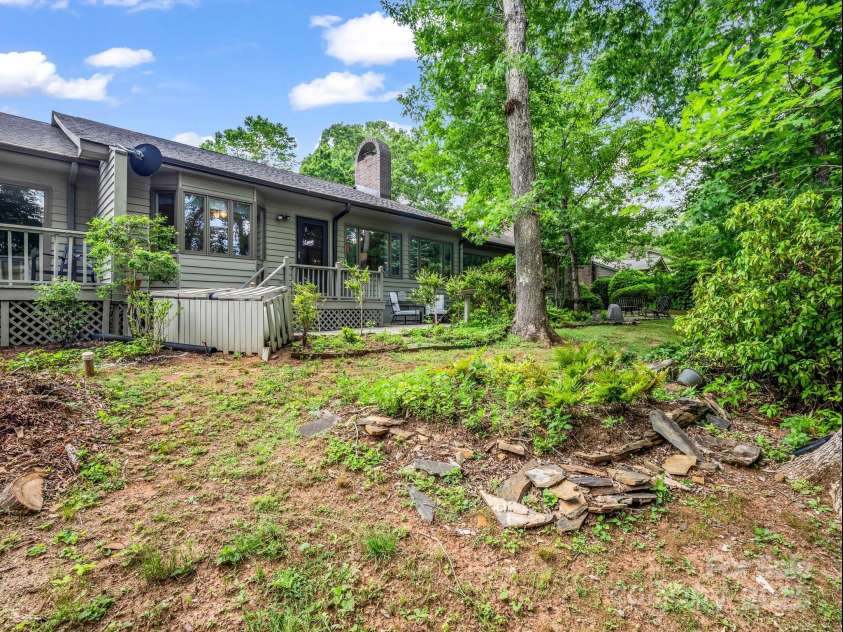 26 Hunting Country Trails Trail, Tryon, NC 28782.  MLS# CAR4257031, YatesRealty ID 18470. 