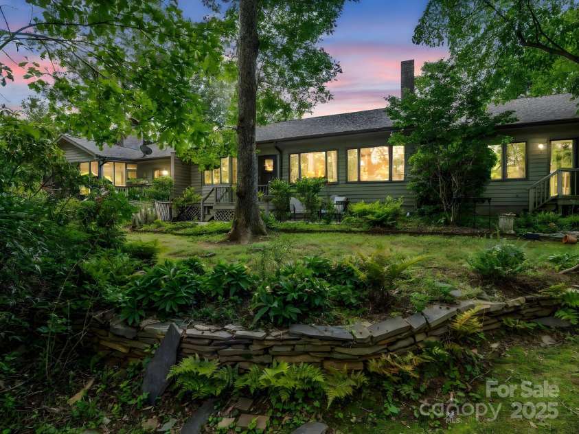 26 Hunting Country Trails Trail, Tryon, NC 28782.  MLS# CAR4257031, YatesRealty ID 18470. 