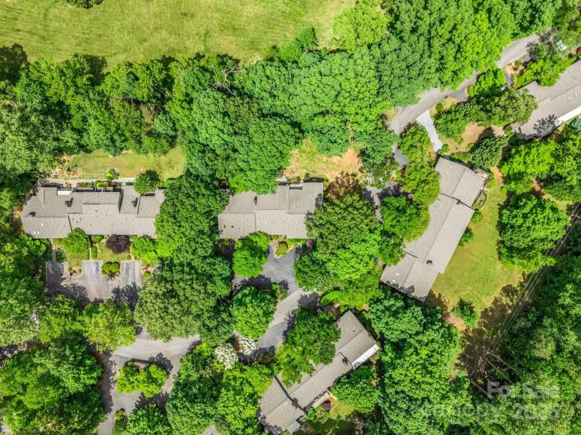 26 Hunting Country Trails Trail, Tryon, NC 28782.  MLS# CAR4257031, YatesRealty ID 18470. 